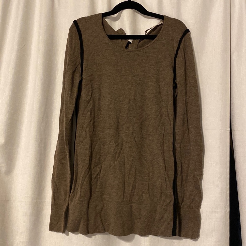 Loft long sleeve sweater